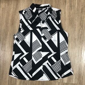 New Karl Lagerfeld Paris sleeveless button down blouse S